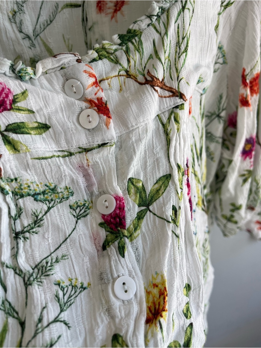 Rachel Zoe White Floral Button-Front Blouse with Pink & Green Accents - Picture 2 of 4